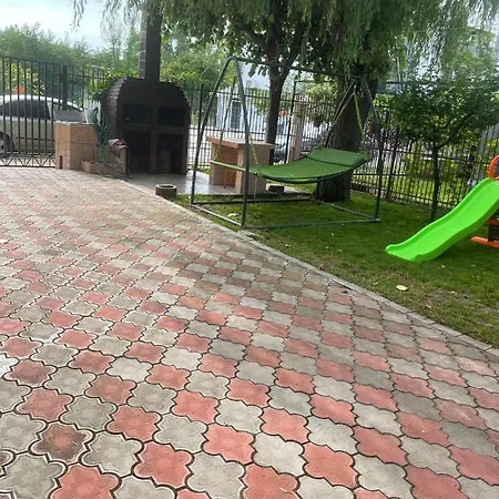 Vila Ceausu Guest house *